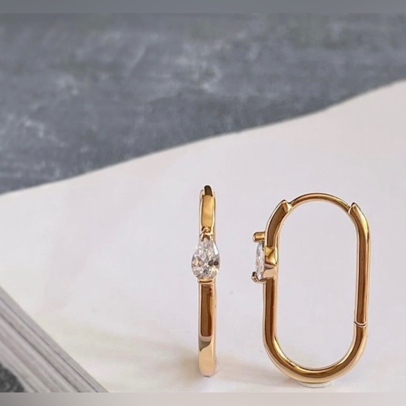 Huggie Earrings 18k Gold Plated Drop Stone Oval Luxury Jewelry - Picture 2 of 10